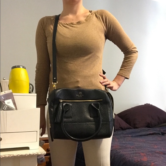 ❌ SOLD ❌Auth Kate Spade EUC black crossbody bag - Picture 4 of 8