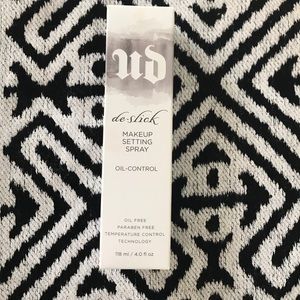 Urban decay setting spray