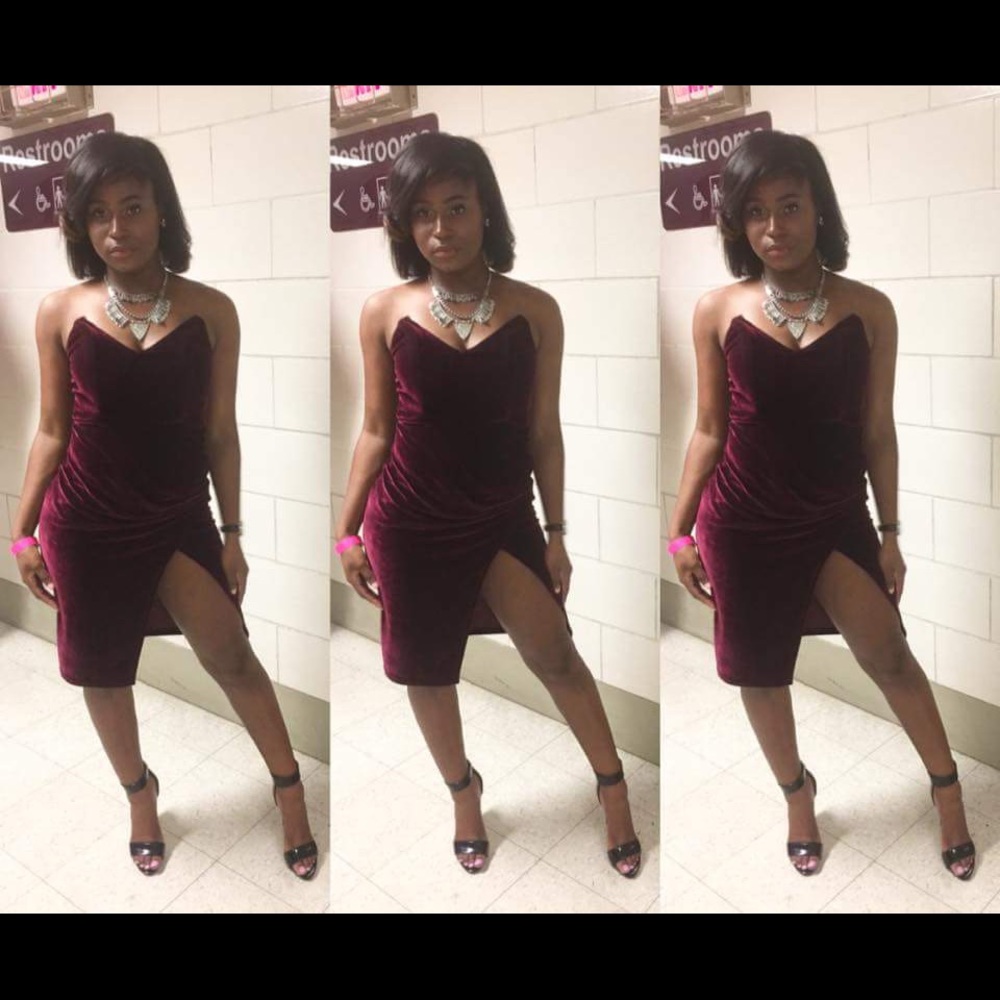 MAROON FITTED DRESS