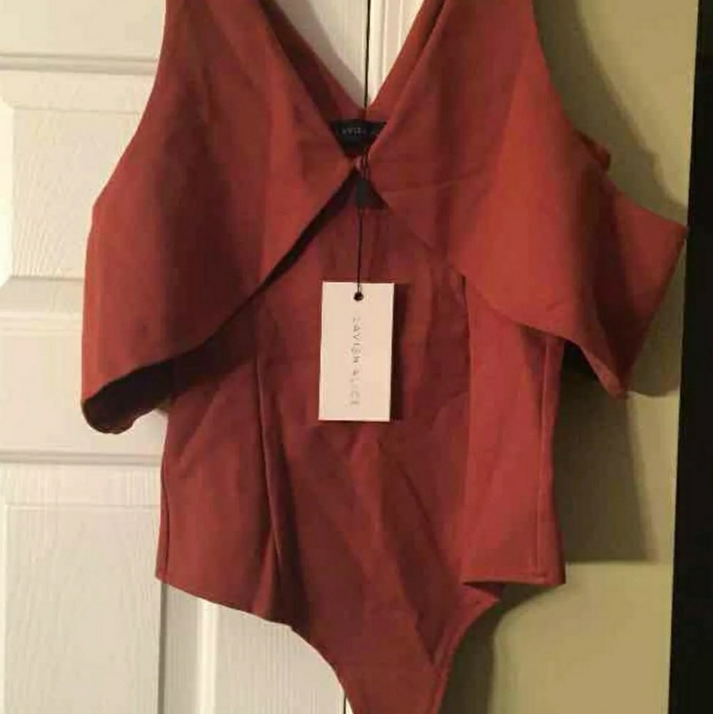 NWT Lavish alive bodysuit in rust