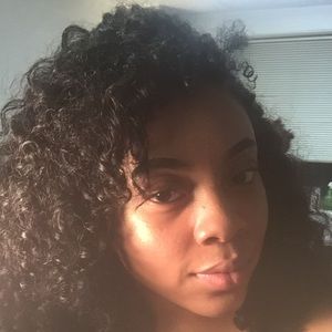 Meet your Posher, Aleah