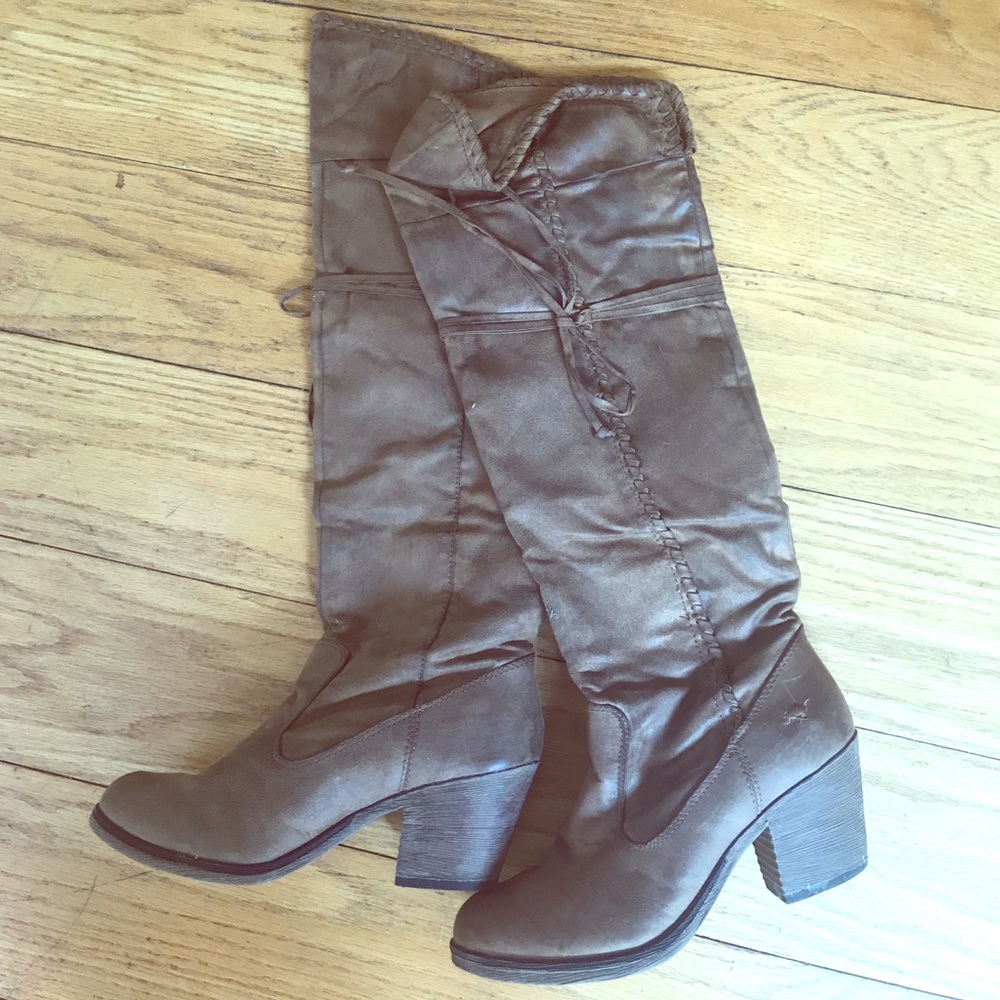 Above the Knee tall Boots