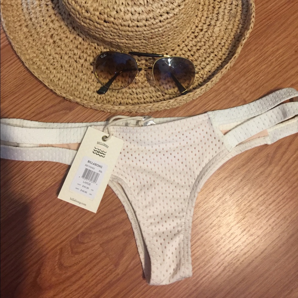 NWT Billabong swim bottoms
