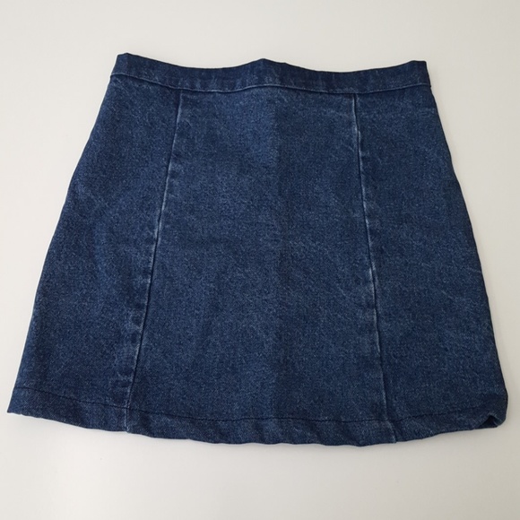 Brandy Melville Denim Zipper Skirt - Picture 2 of 4