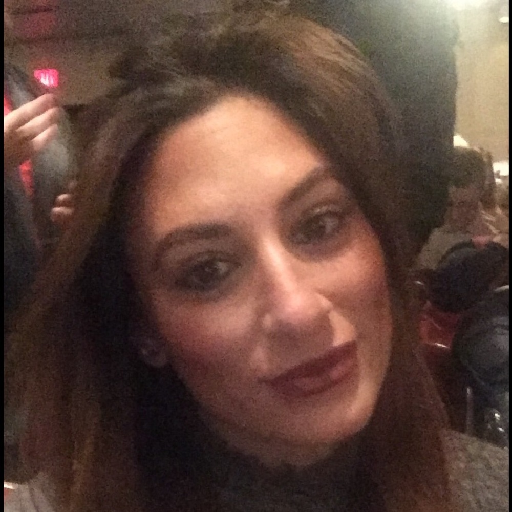 Meet your Posher, Lauren