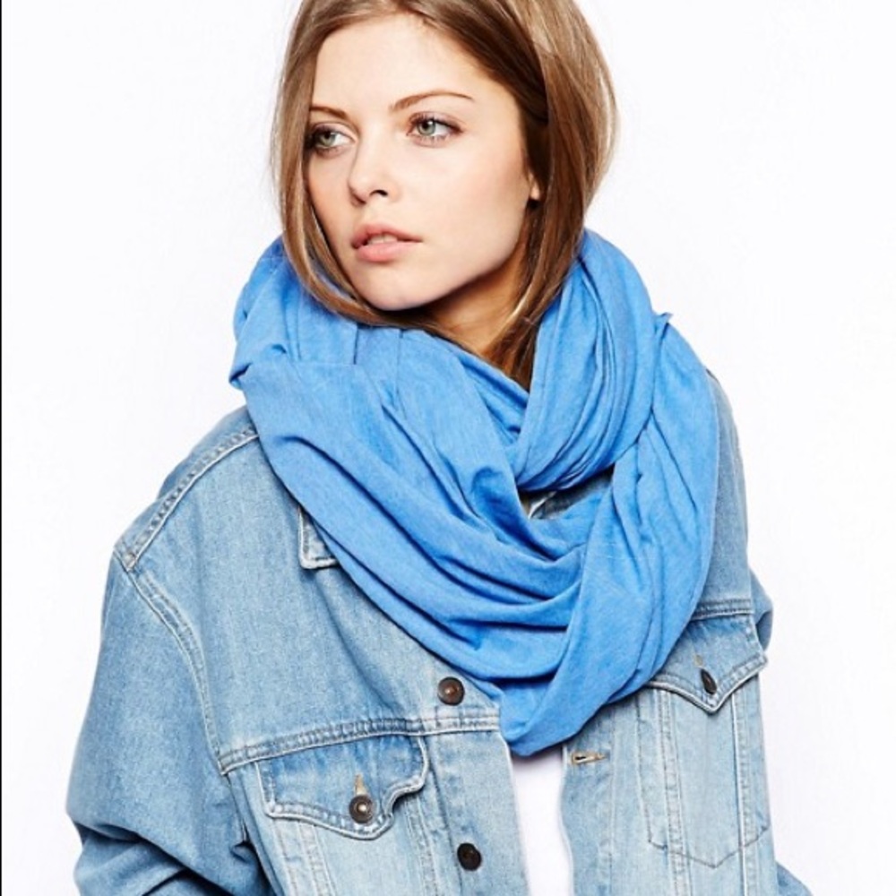 American Apparel Circle infinity Scarf