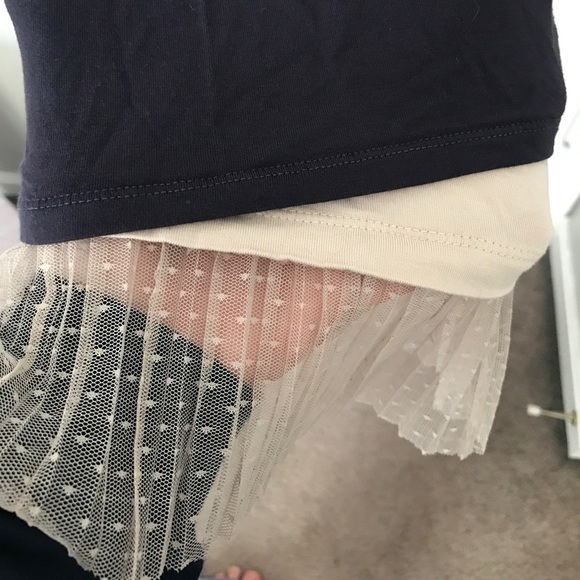 🎀 2 X’s Host Pick 🎀 Knit tank with mesh trim twin set - Picture 5 of 8