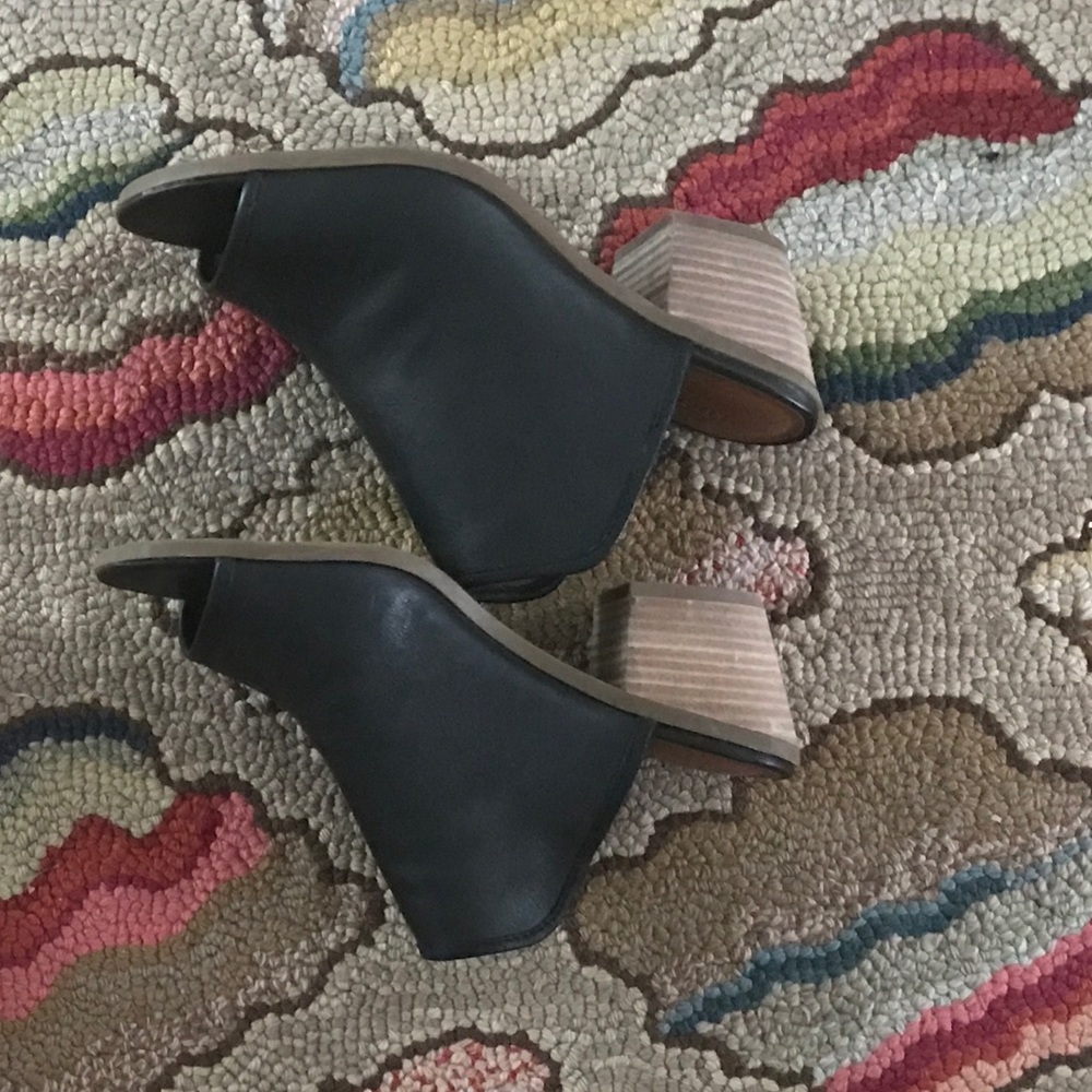 Lucky Brand Mule Sandals