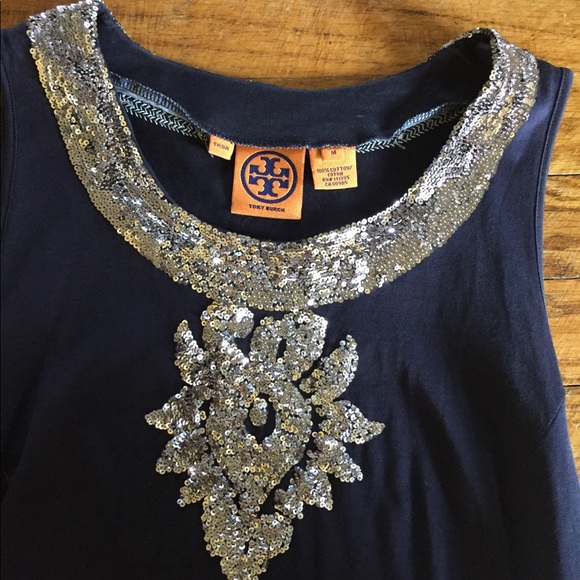 Tory Burch Tops - Tory Burch EUC silver sequin knit top, M