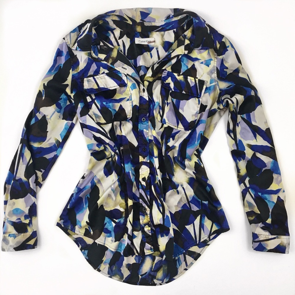 {Calvin Klein} Silk Floral Blue Button Up Blouse