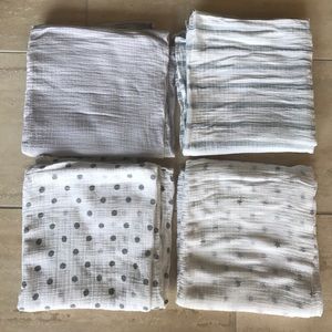 Aden and Anais Set Of 4 Swaddle Blankets
