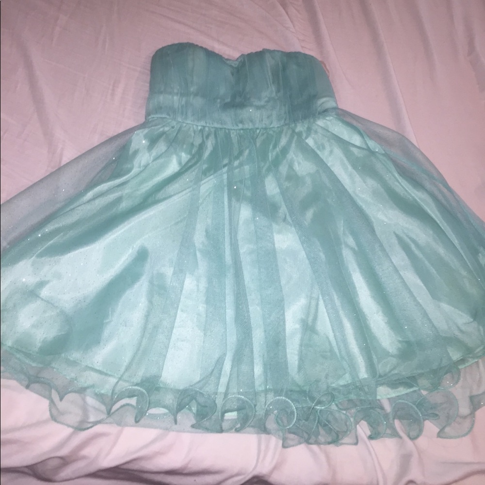 Short blue prom dress