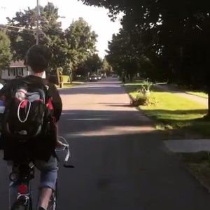 Meet your Posher, Clovis