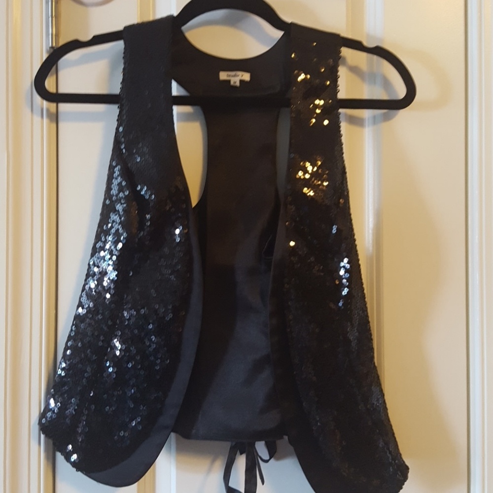 🎉SALE🎉NWOT Gorgeous Vest!