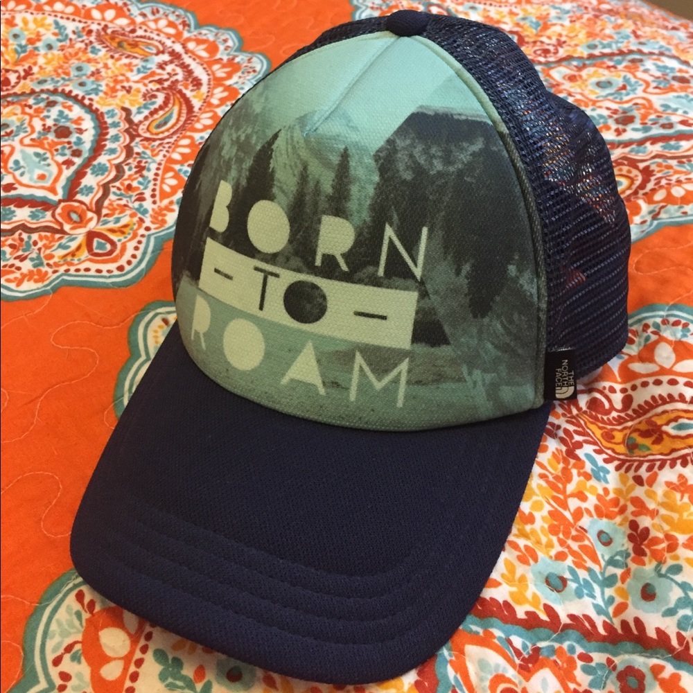 Like new North Face Hat