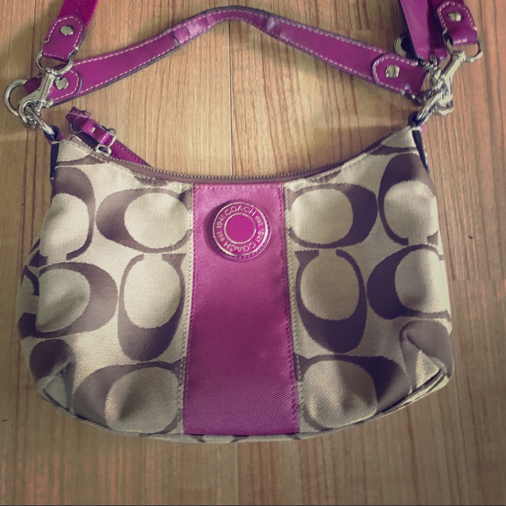 Authentic Coach Handbag/Crossbody