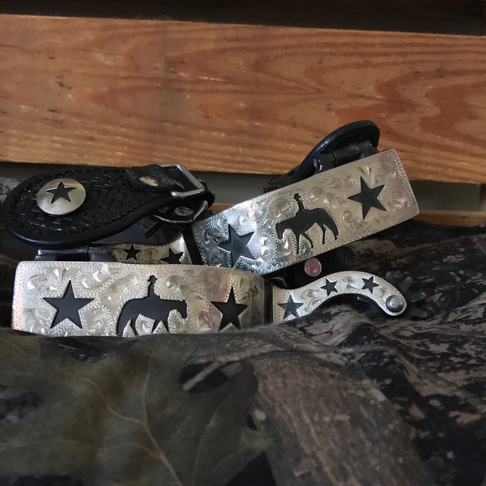 Spurs and spur straps