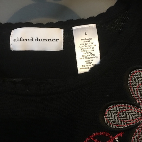 Sweater - Picture 3 of 5