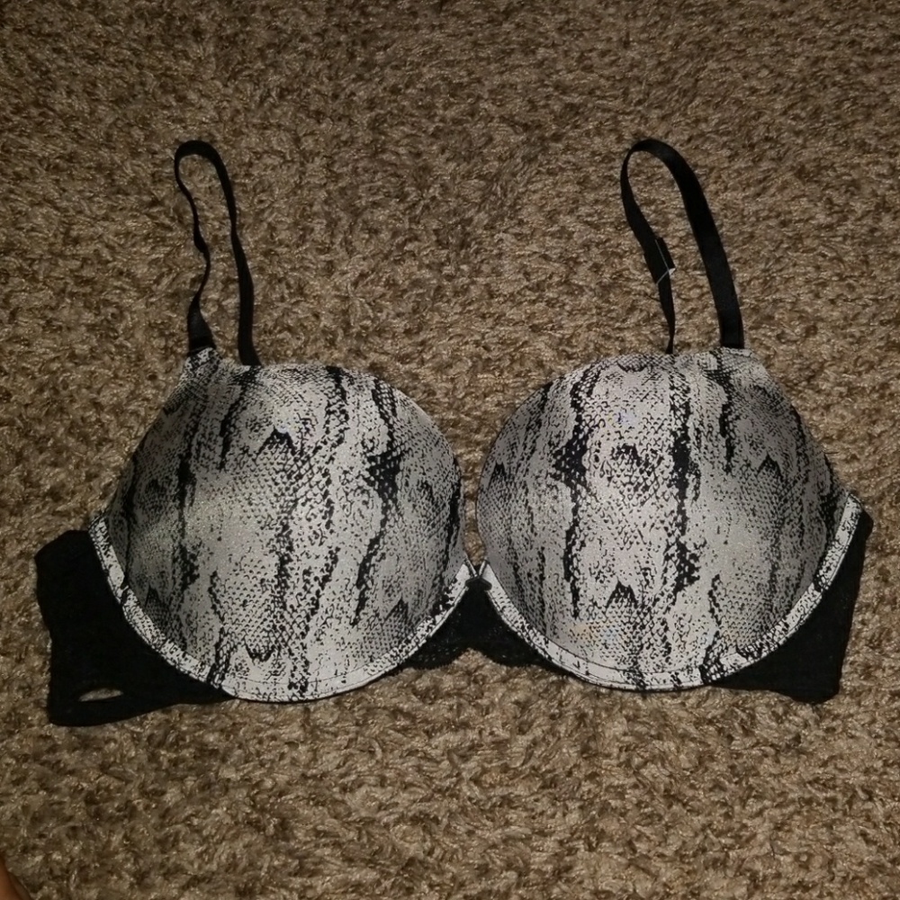 Strappy  push up bra