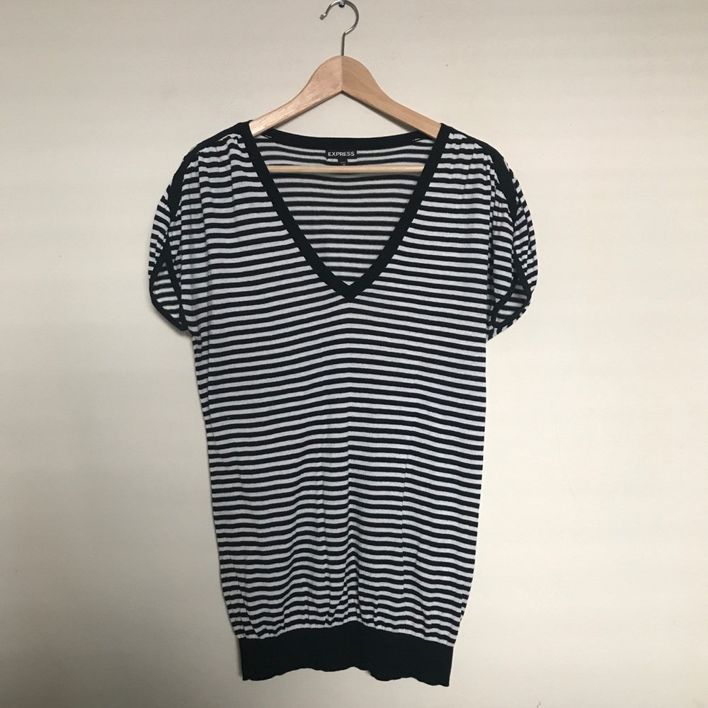 EXPRESS Top