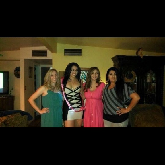 Nude & Black Strapped Bodycon Dress - Picture 3 of 3