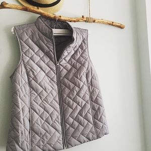 Size medium grey 100% polyester vest