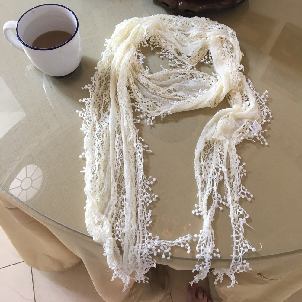 Lace scarf❣️