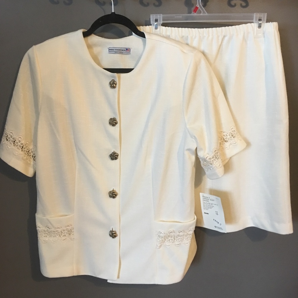 Dress suit