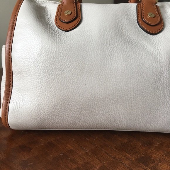 🎈SALE🎈Beautiful Michael Kors Margo Satchel - Picture 5 of 7