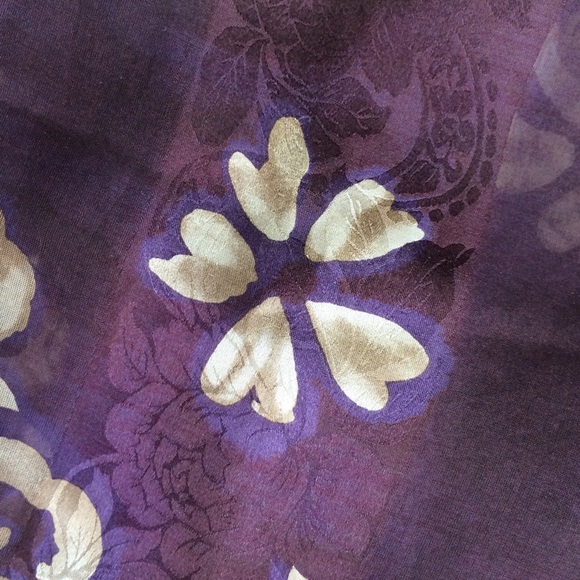 Pretty designer neck scarf ๐ - Picture 3 of 3