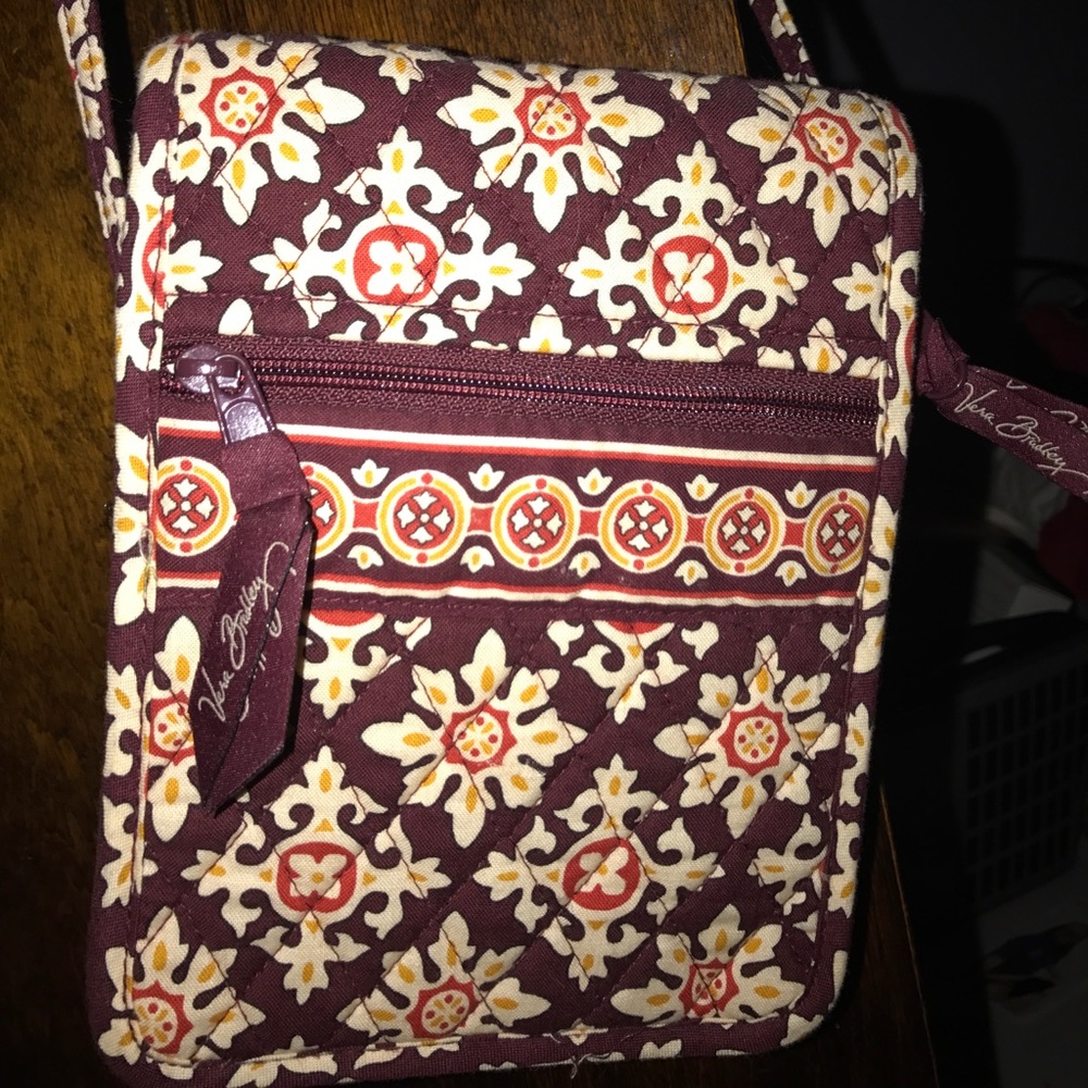 NEVER USED. PERFECT VERA BRADLEY