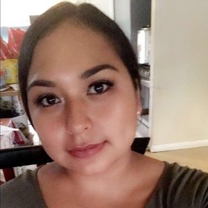 Meet your Posher, Kassandra