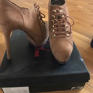 Size 10 Heels Wild Pair