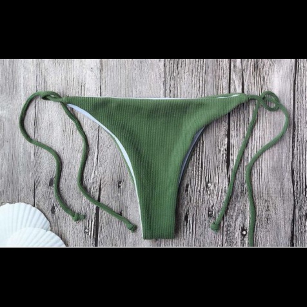 Cheeky string bikini!