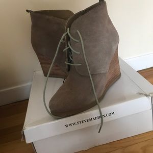 steve Madden Booties worn once size 10