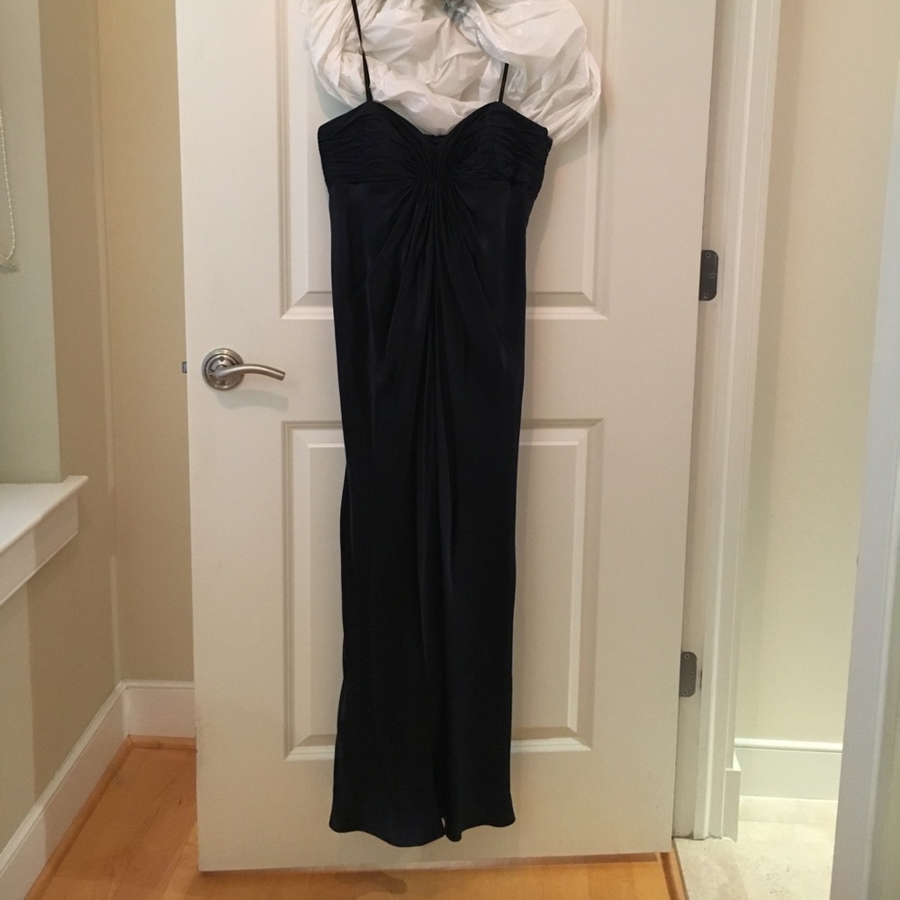 Laundry by Shelli Segal floor length gown