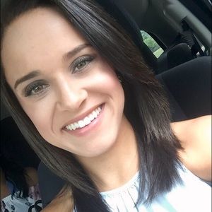 Meet your Posher, Brianna