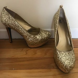 Gold Heels Size 10 Used once