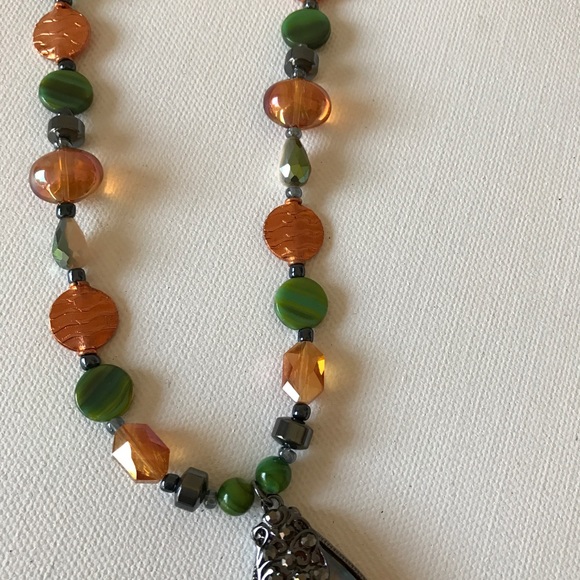 Stunning Hematite & Crystal Necklace - Picture 3 of 6