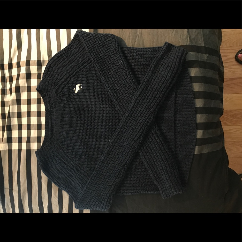 Abercrombie & Fitch sweater