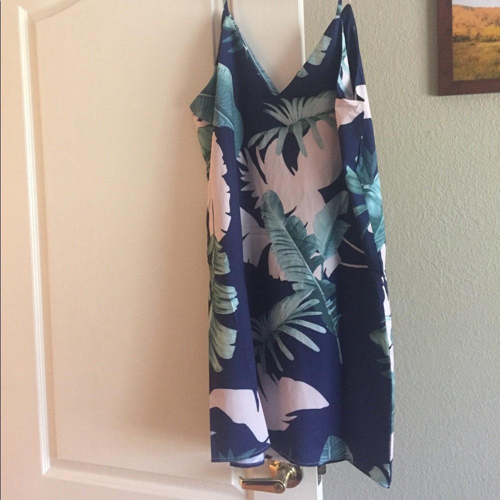 Floral dress size Xxxl. Never worn