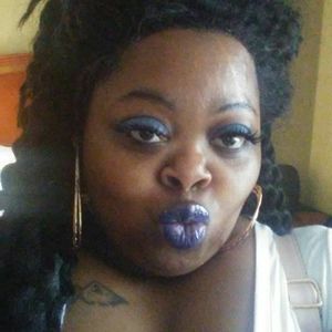 Meet your Posher, Latoya