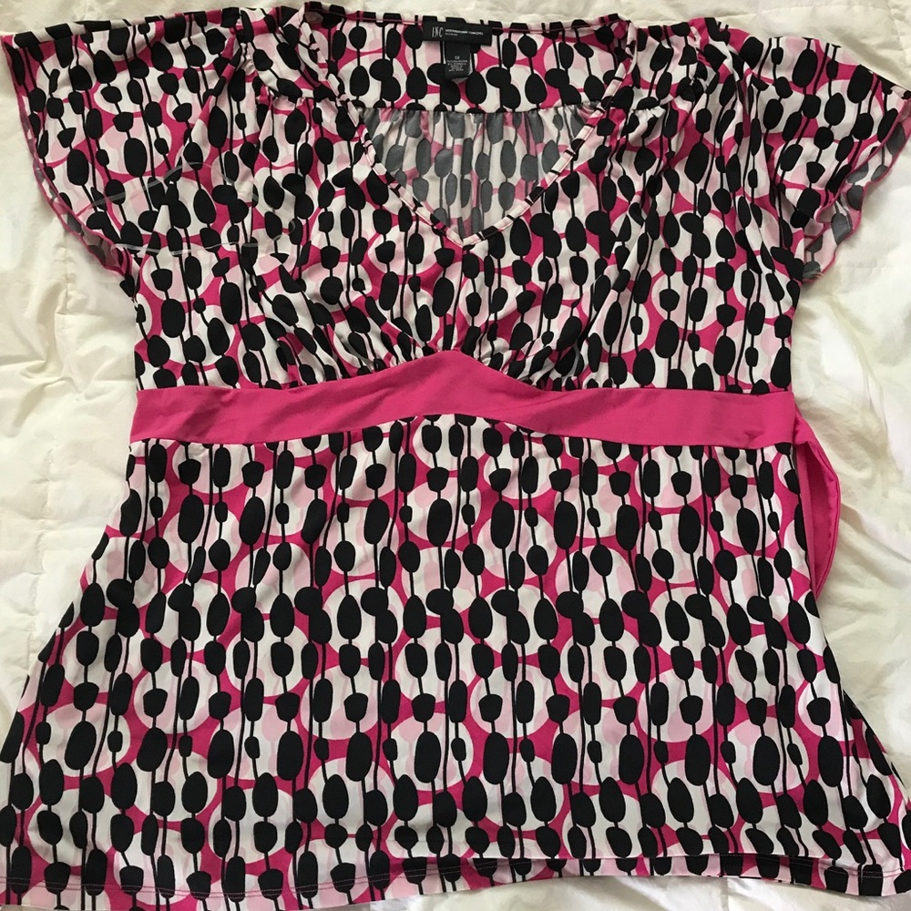 Pink and black top