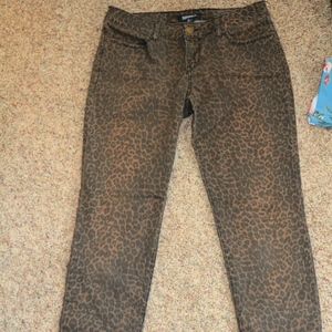 Forever 21 Cheetah skinny jeans