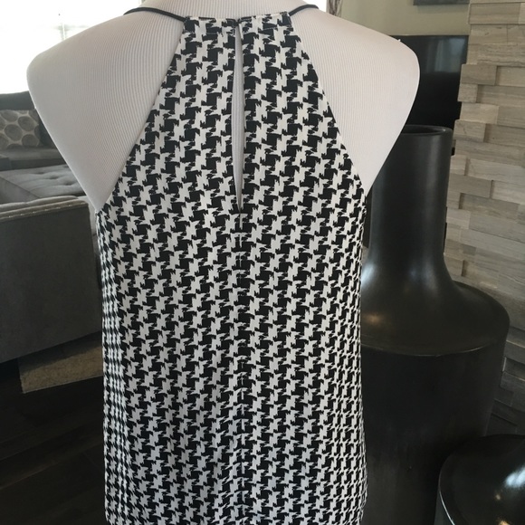 Tank - Picture 2 of 3