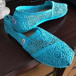LACE LEAVES WOMEN'S CLASSICS