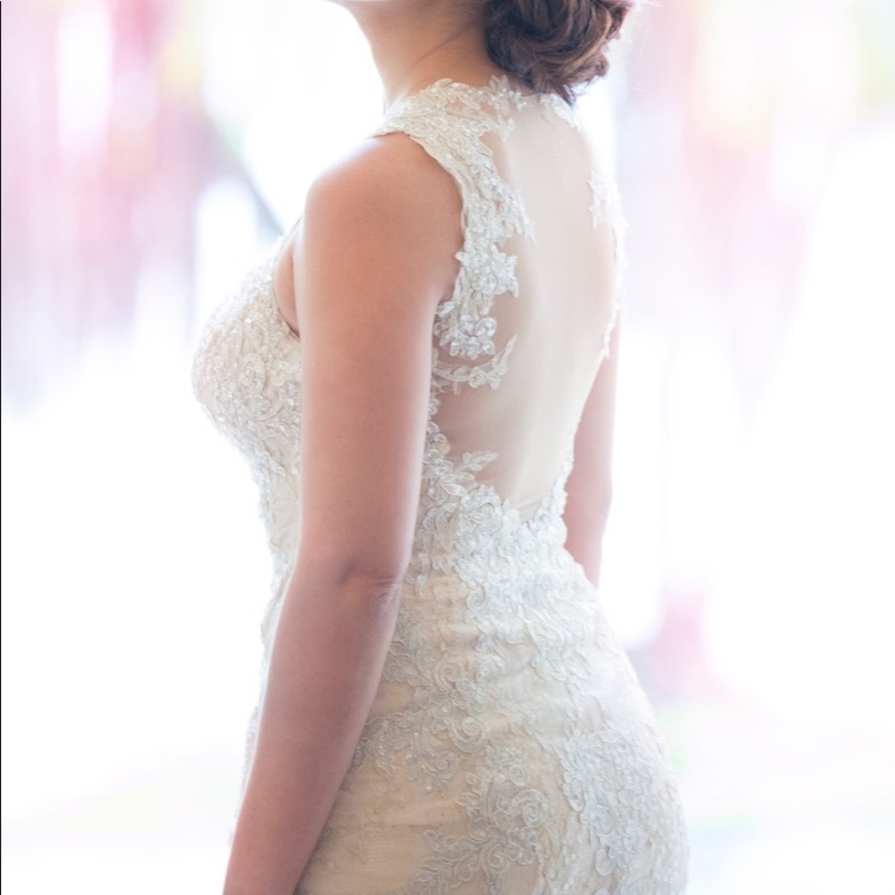 Beautiful Wedding Dress!