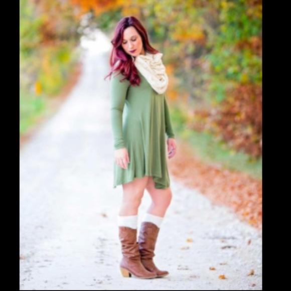 BRAND NEW W/Tags! MUST HAVE Fall Dress! - Picture 4 of 4