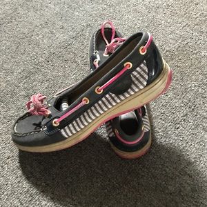 Navy angelfish sperrys