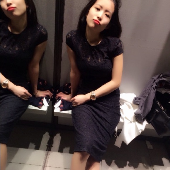 Meet your Posher, Mindy - Picture 3 of 3